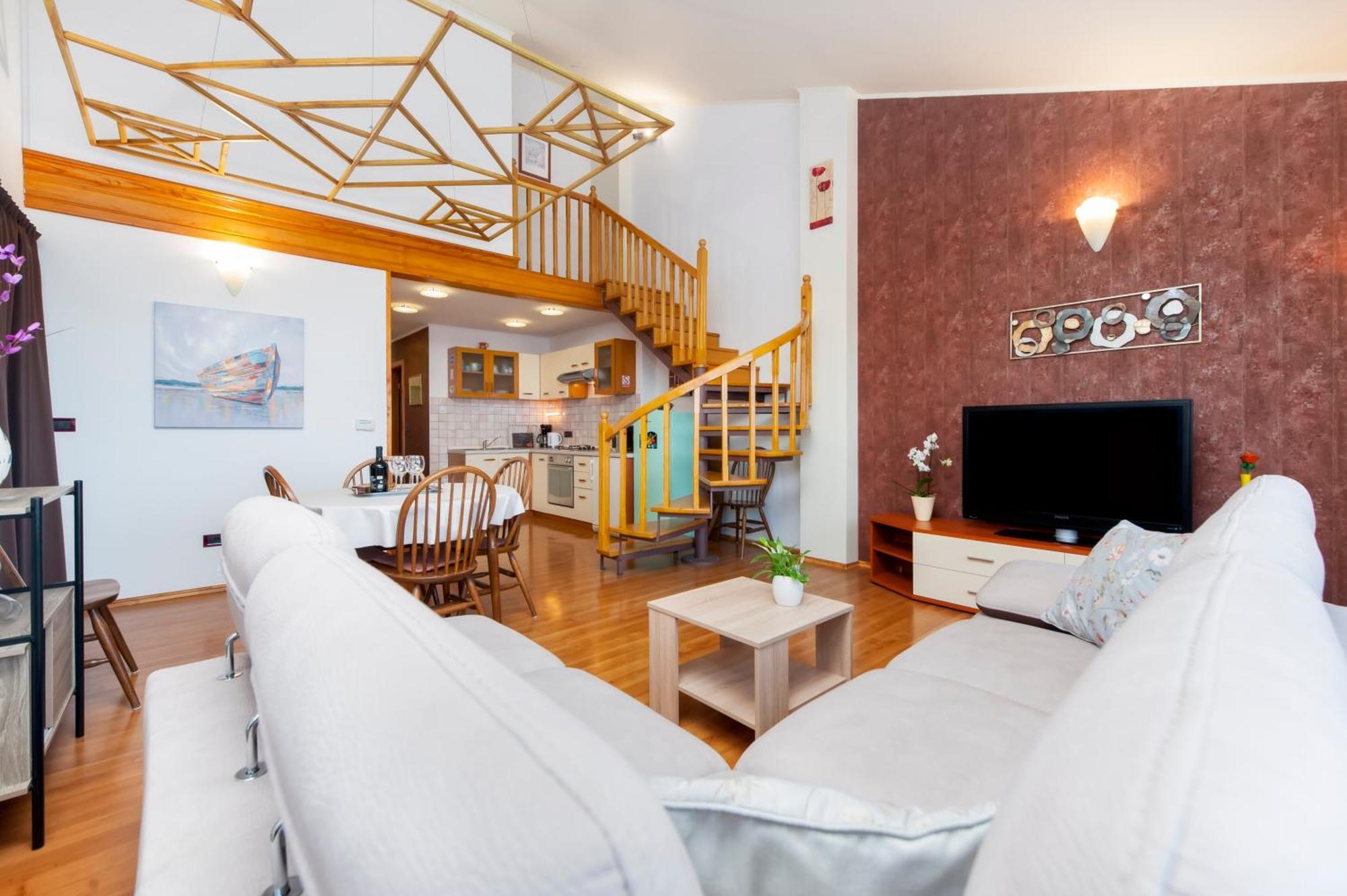 Olea Magica Apartments ロヴィニ エクステリア 写真
